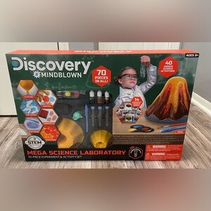 Discovery Mindblown Science Lab Set (70 pieces, 40 experiments)